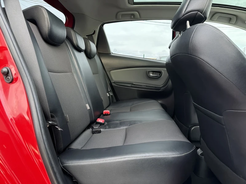 Toyota Yaris 1.5 Hybrid E6B FULL, снимка 7 - Автомобили и джипове - 53123354