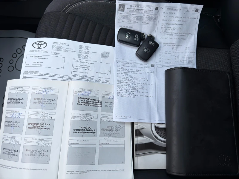 Toyota Yaris 1.5 Hybrid E6B FULL, снимка 15 - Автомобили и джипове - 53123354