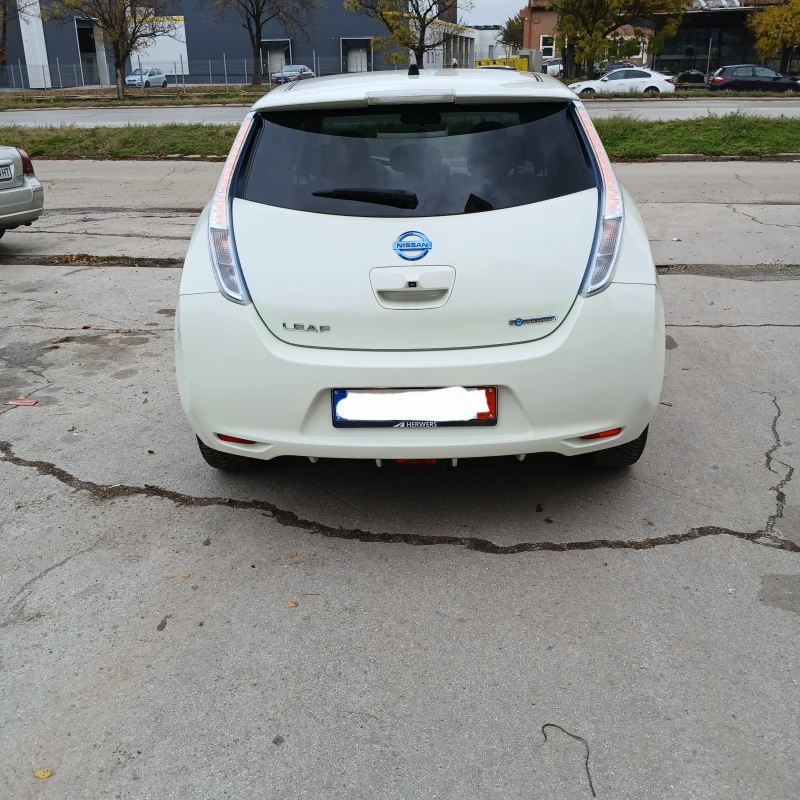 Nissan Leaf , снимка 4 - Автомобили и джипове - 53129258