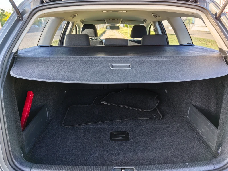 VW Passat 1.9tdi 105ps. Navi - 6700 лв. - 38668419 | Car24.bg