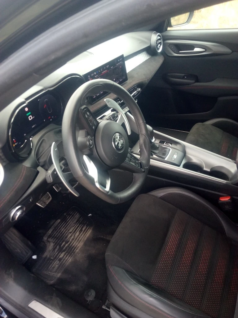Alfa Romeo Tonale 1.5 hibrid - изображение 2