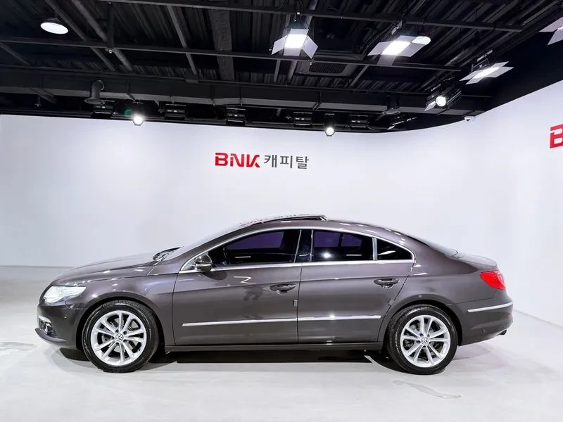 VW CC Cc 2.0 Tdi Bluemotion, снимка 3 - Автомобили и джипове - 55012541