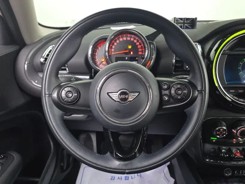 Mini Clubman Basic 2Nd Generation, снимка 14 - Автомобили и джипове - 55989204