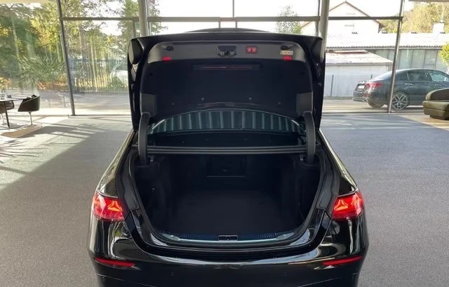 Mercedes-Benz S 580 FACELIFT 4M AMG SUPERSCREEN BURMESTER PANO, снимка 15 - Автомобили и джипове - 56317257
