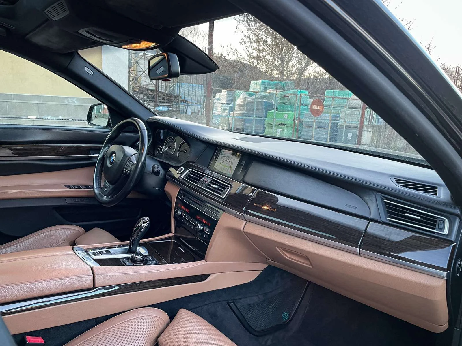 BMW 750 М ПАКЕТ=FUll=night vision=soft close=distronic= | Mobile.bg — изображение 12