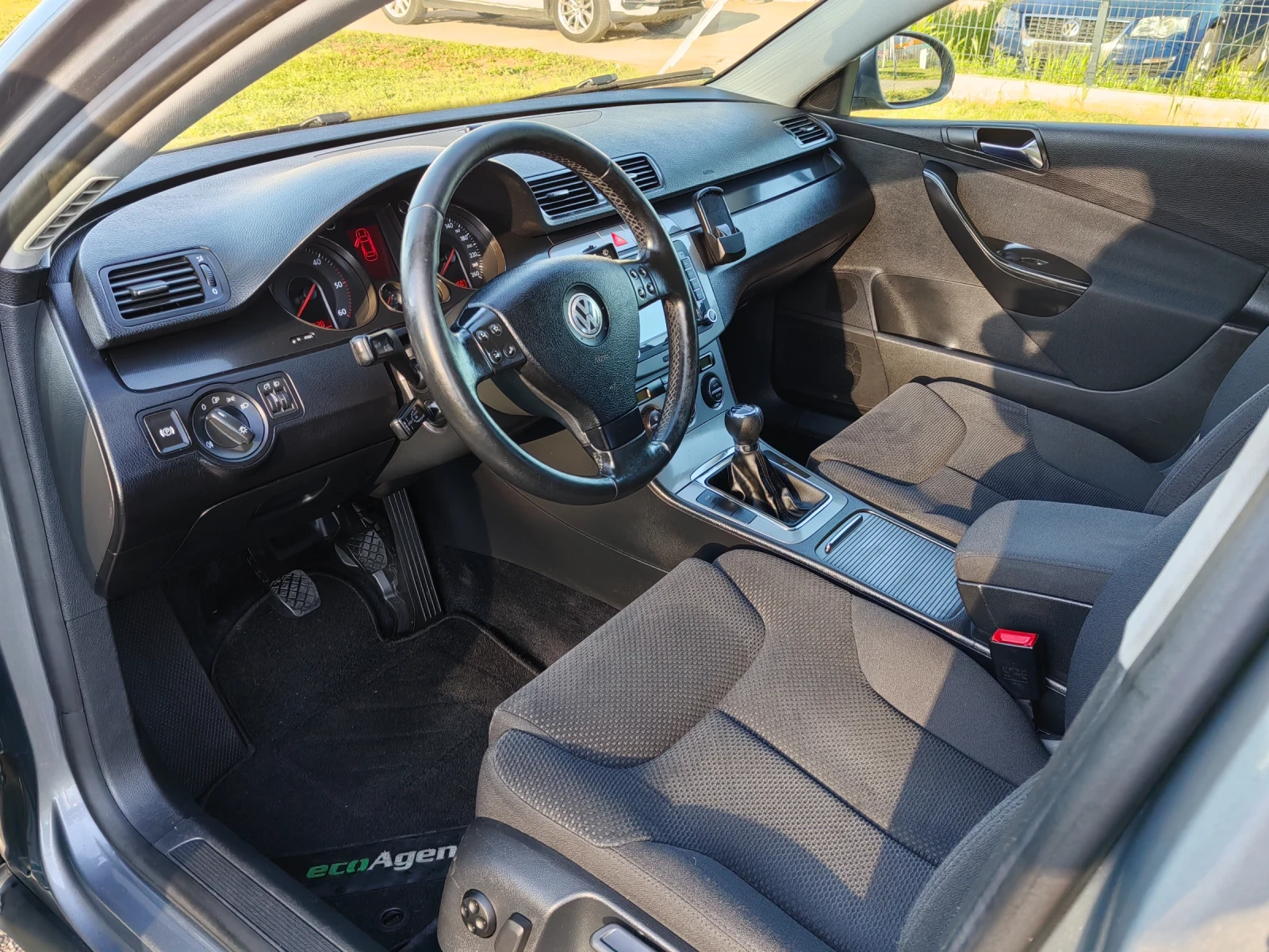 VW Passat 1.9tdi  105ps. Navi - изображение 8
