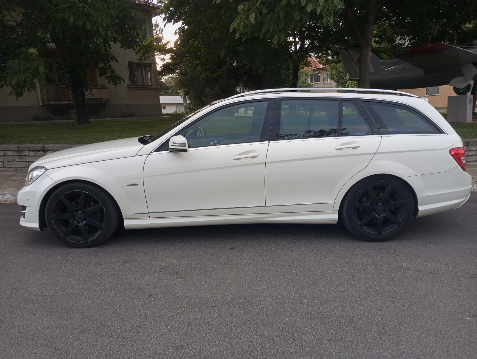 Mercedes-Benz C 220  - изображение 6