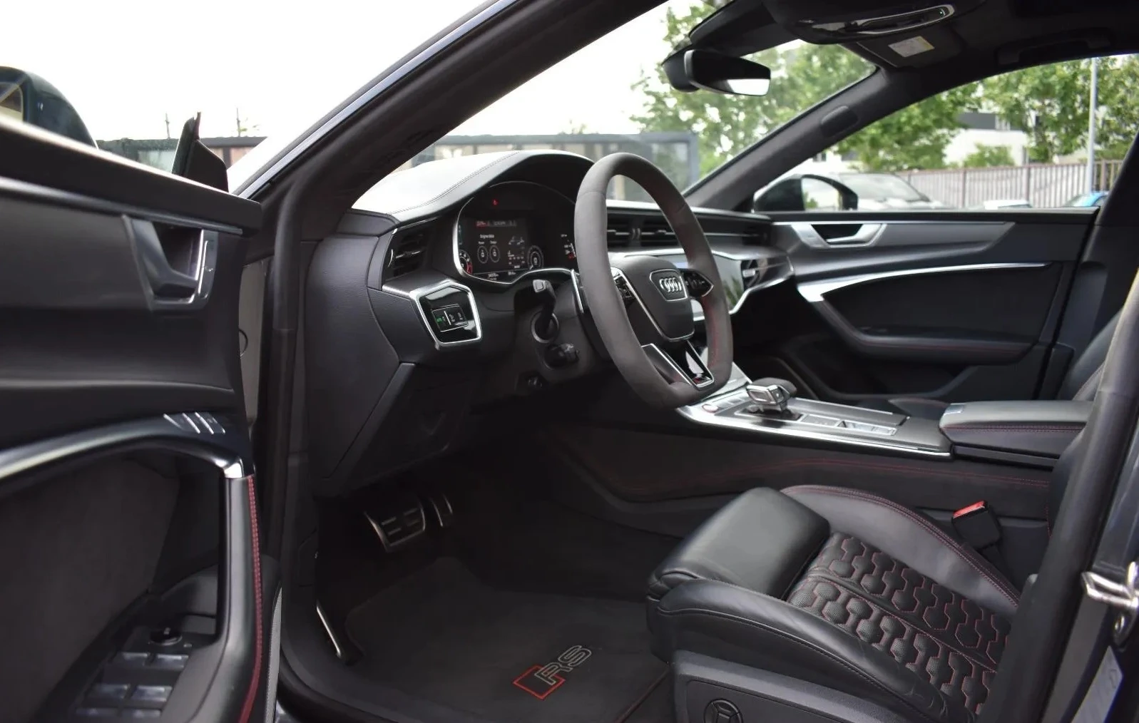 Audi Rs7 4.0TFSI Quattro - изображение 8