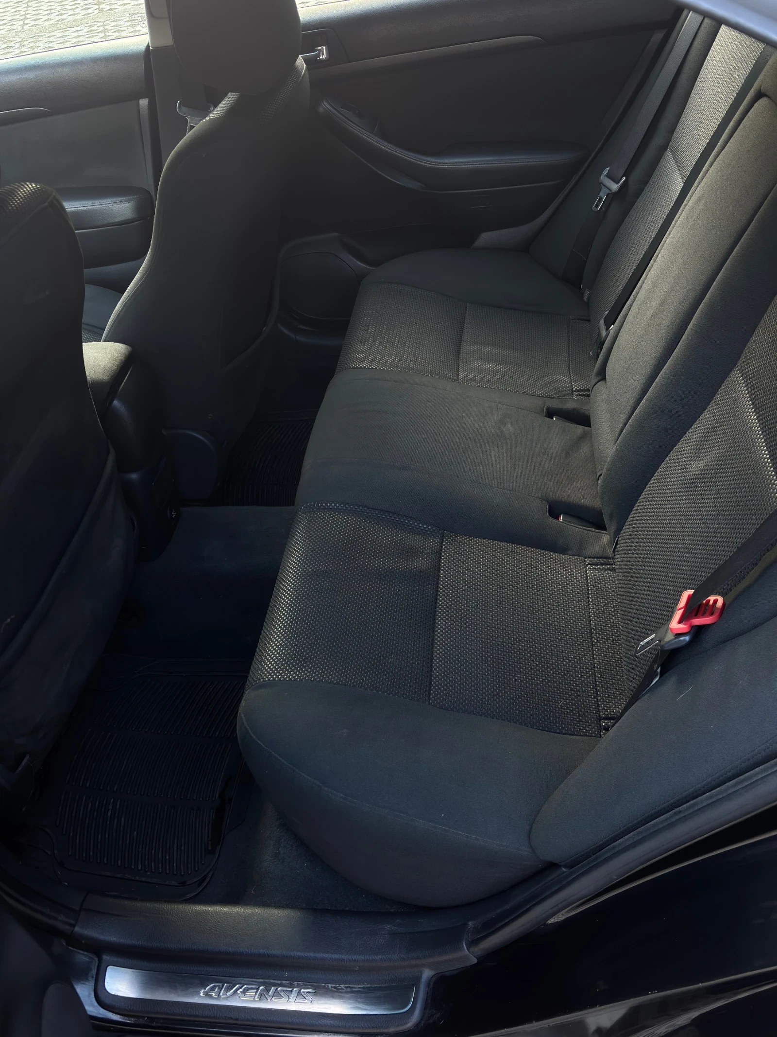 Toyota Avensis Toyota Avensis T25 D-4D 116 �.� | Mobile.bg � ����������� 11