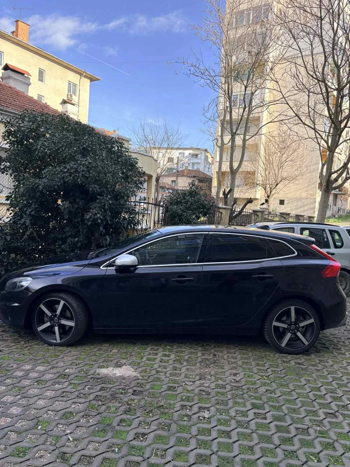 Volvo V40  - изображение 2