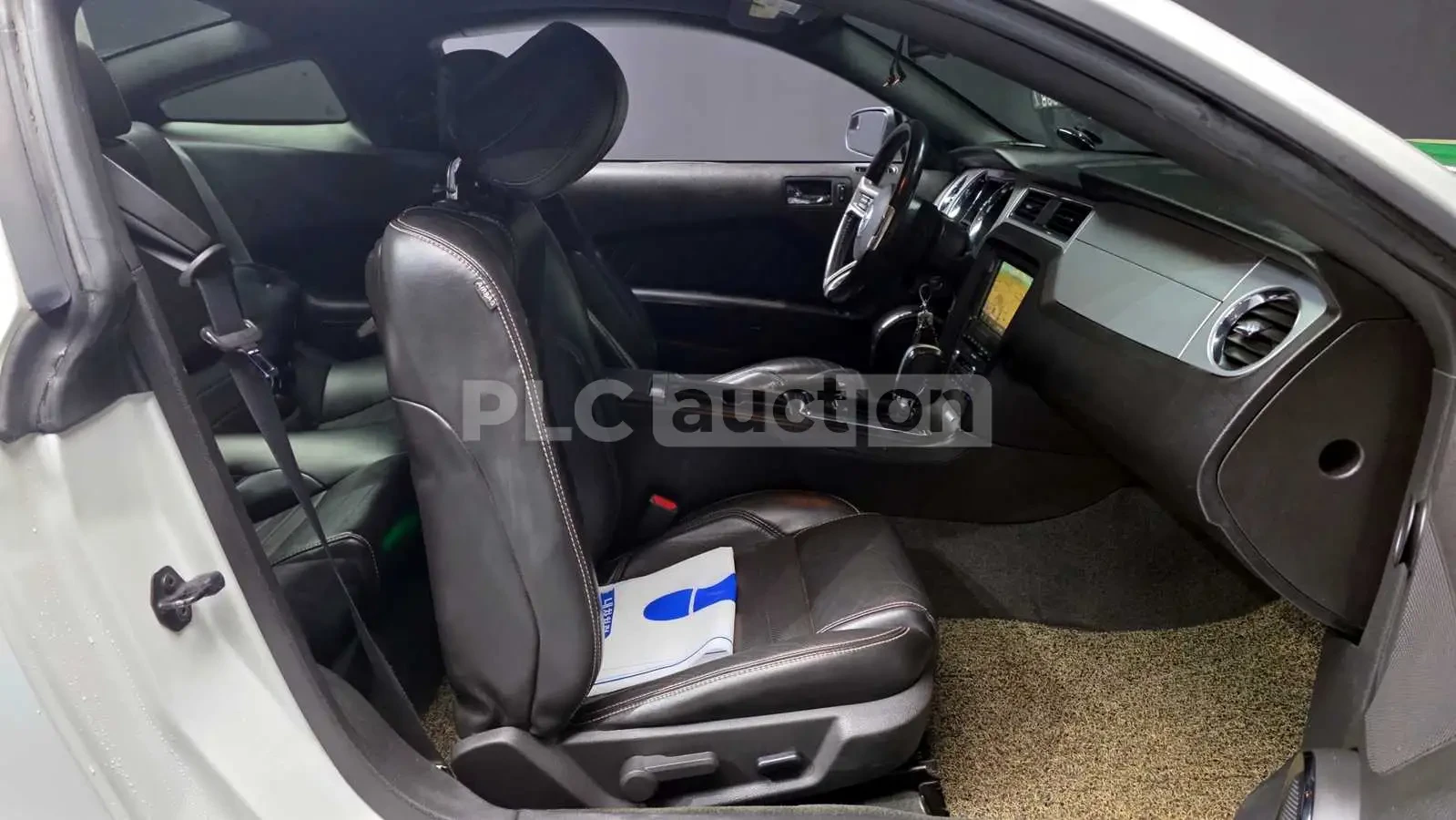 Ford Mustang КРАЙНА ЦЕНА, снимка 12 - Автомобили и джипове - 53965618