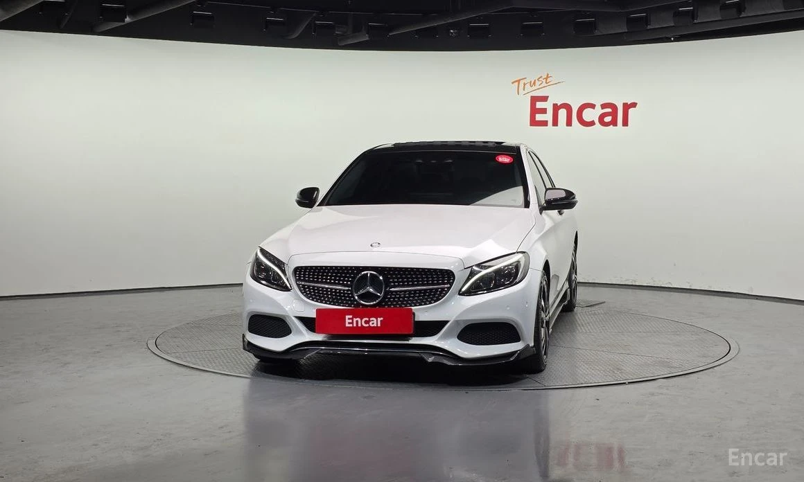 Mercedes-Benz C 220, снимка 3 - Автомобили и джипове - 54109671