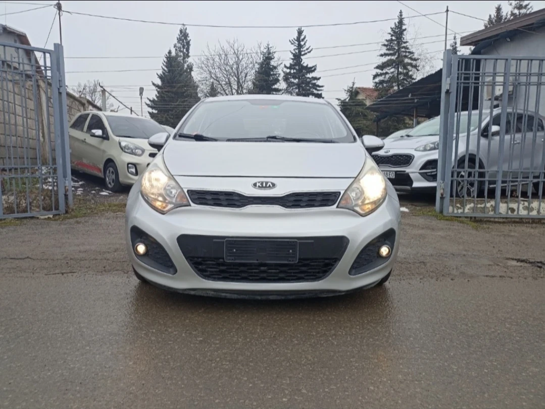 Kia Rio, снимка 5 - Автомобили и джипове - 54245737