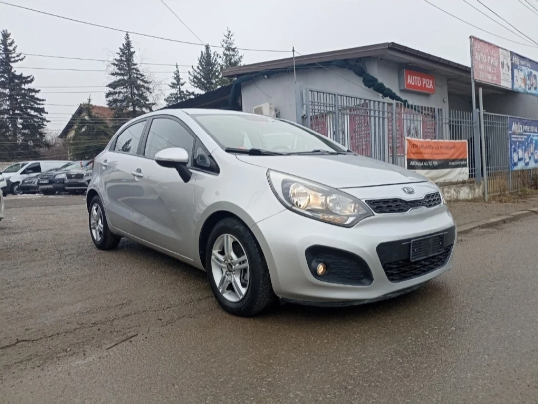 Kia Rio, снимка 3 - Автомобили и джипове - 54245737