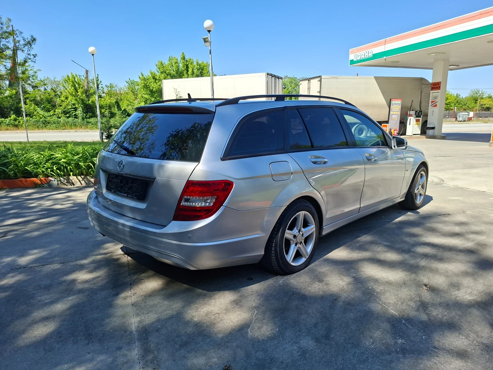 Mercedes-Benz C 200, снимка 7 - Автомобили и джипове - 54479026