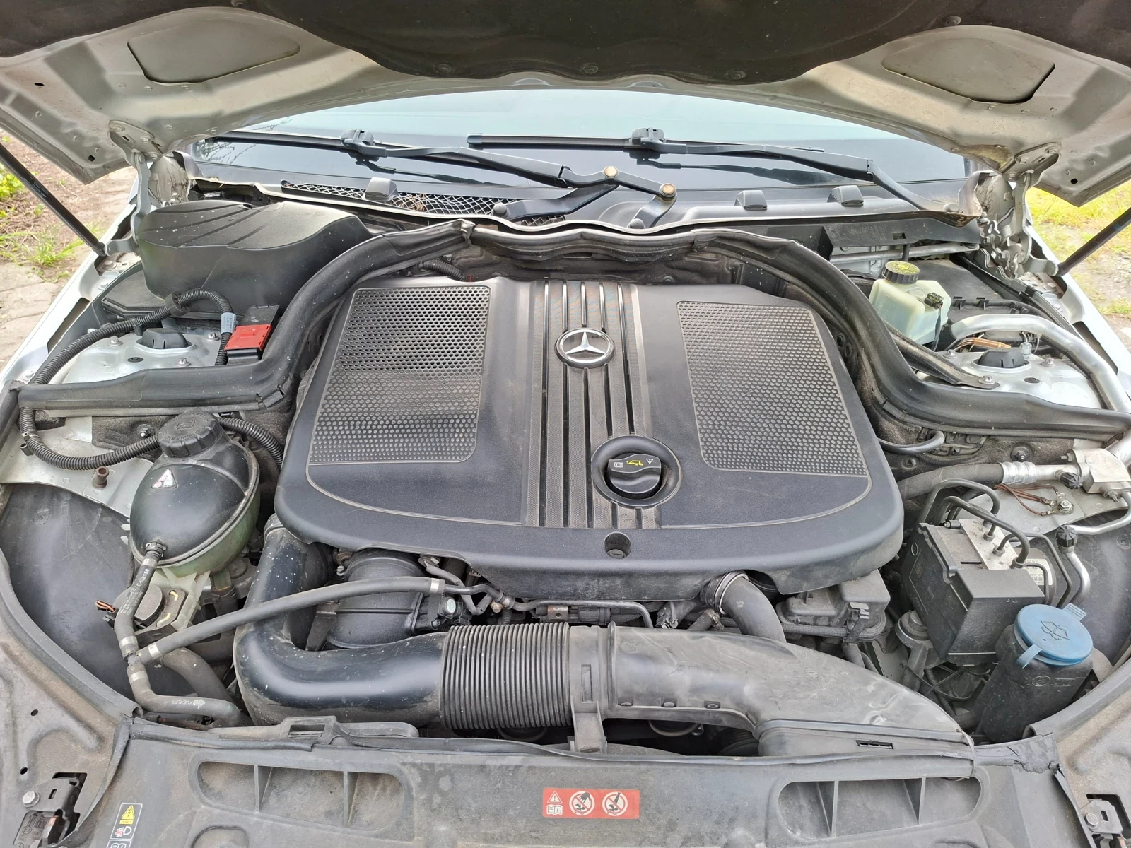 Mercedes-Benz C 200, снимка 16 - Автомобили и джипове - 54479026