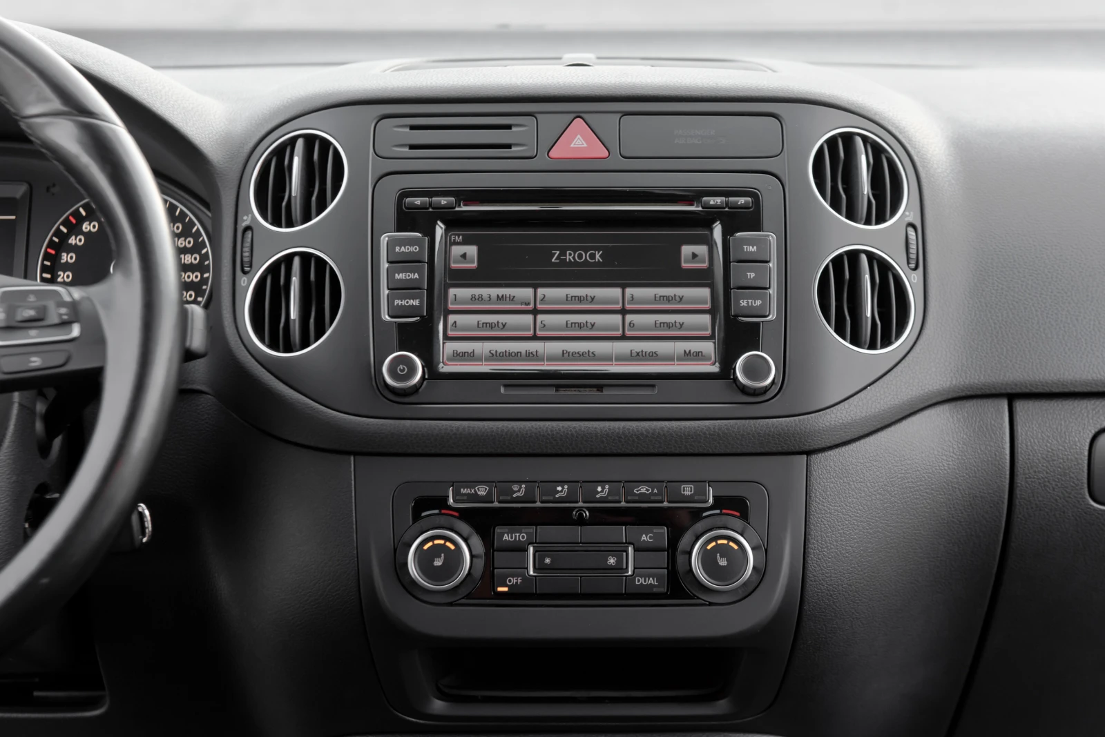 VW Golf Plus 1.6 TDI - 105 кс. - FACELIFT - MULTIMEDIA, снимка 14 - Автомобили и джипове - 54877949