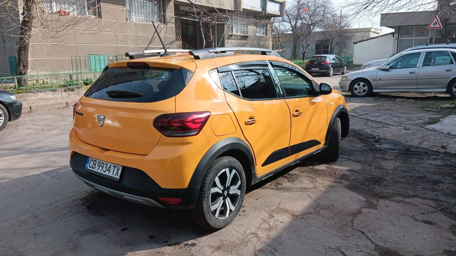 Dacia Sandero 1000куб.90к.с., снимка 4 - Автомобили и джипове - 54991150