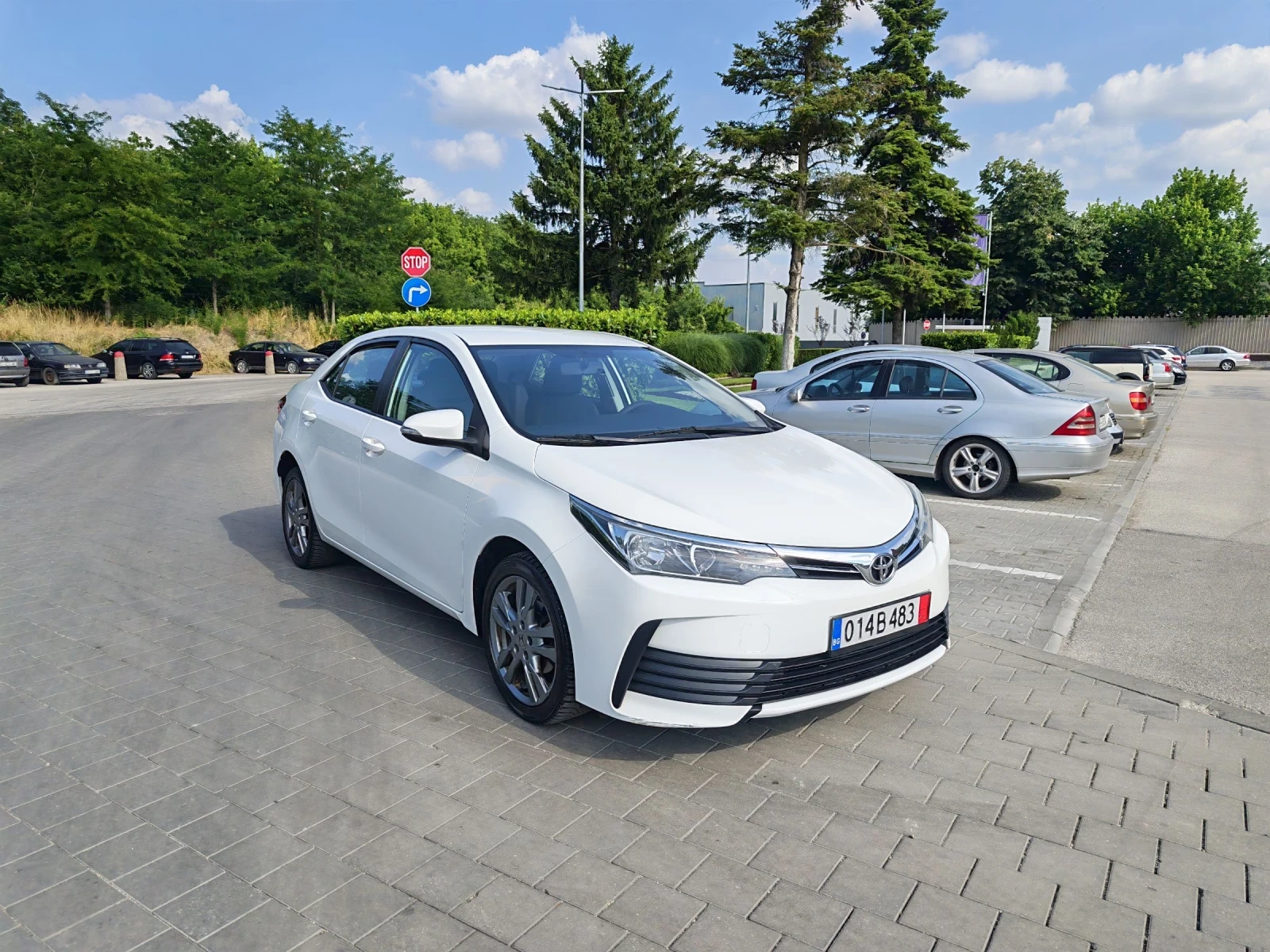 Toyota Corolla 1.4i sedan, ТОП!!!, снимка 3 - Автомобили и джипове - 55126296