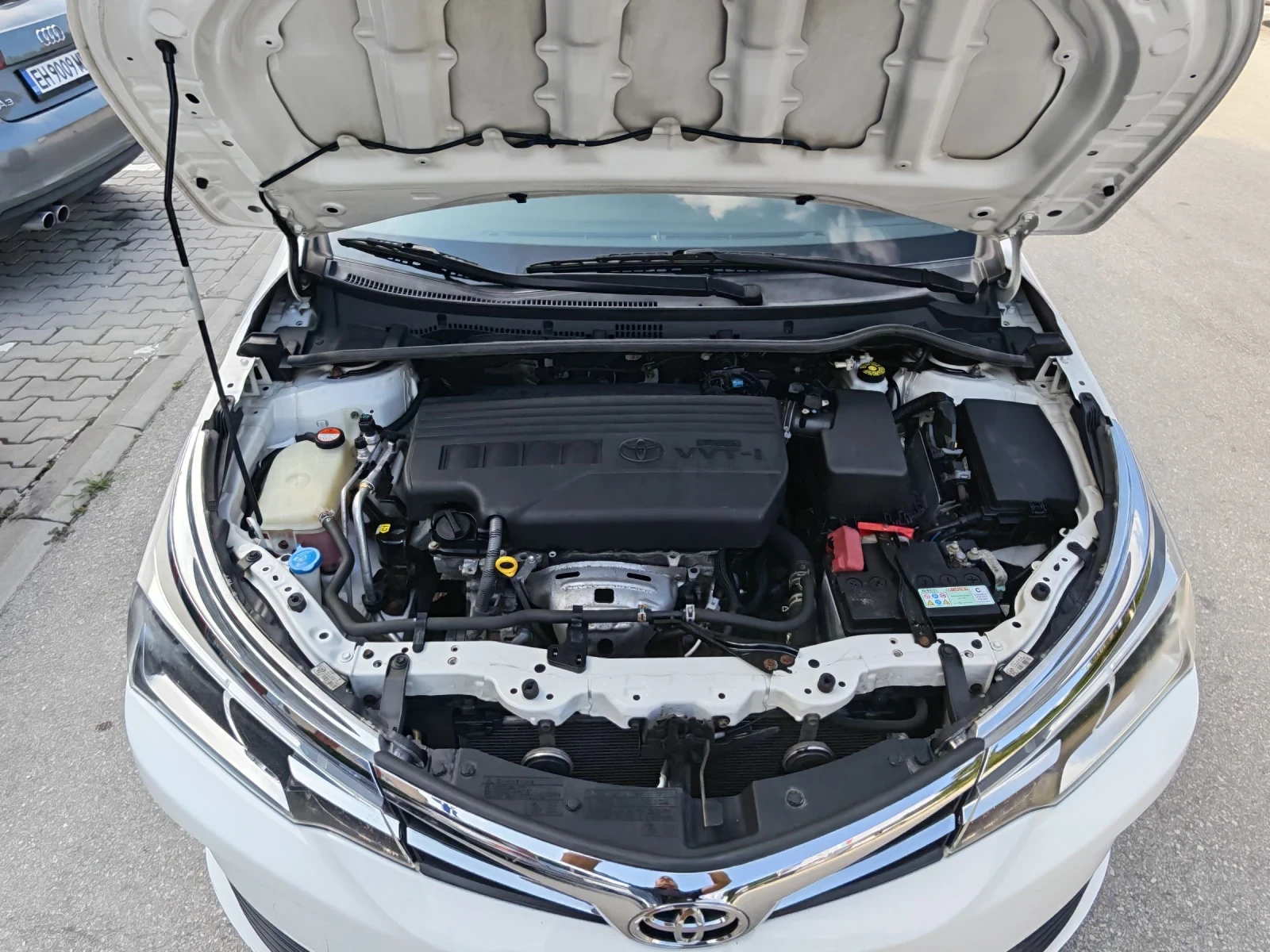 Toyota Corolla 1.4i sedan, ТОП!!!, снимка 17 - Автомобили и джипове - 55126296
