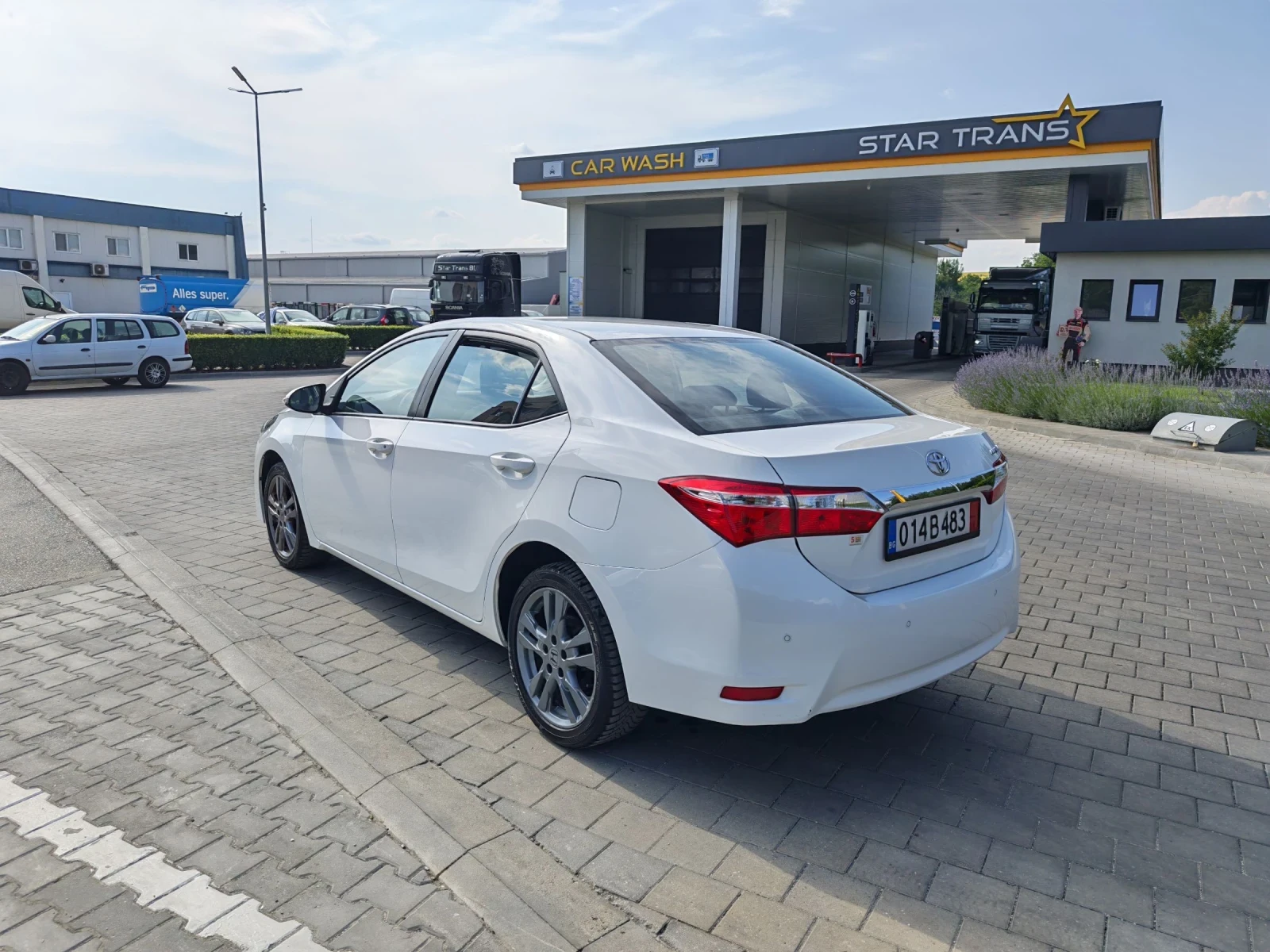 Toyota Corolla 1.4i sedan, ТОП!!!, снимка 5 - Автомобили и джипове - 55126296