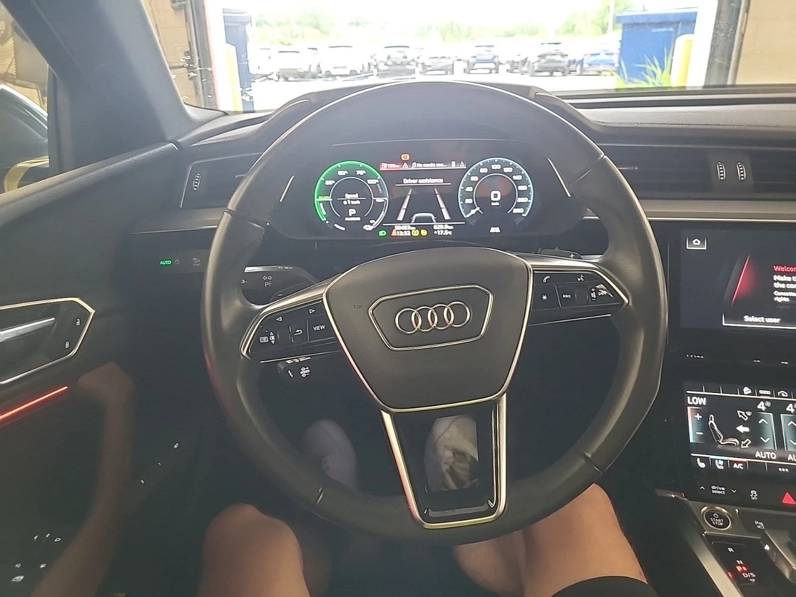 Audi E-Tron, снимка 15 - Автомобили и джипове - 55394551