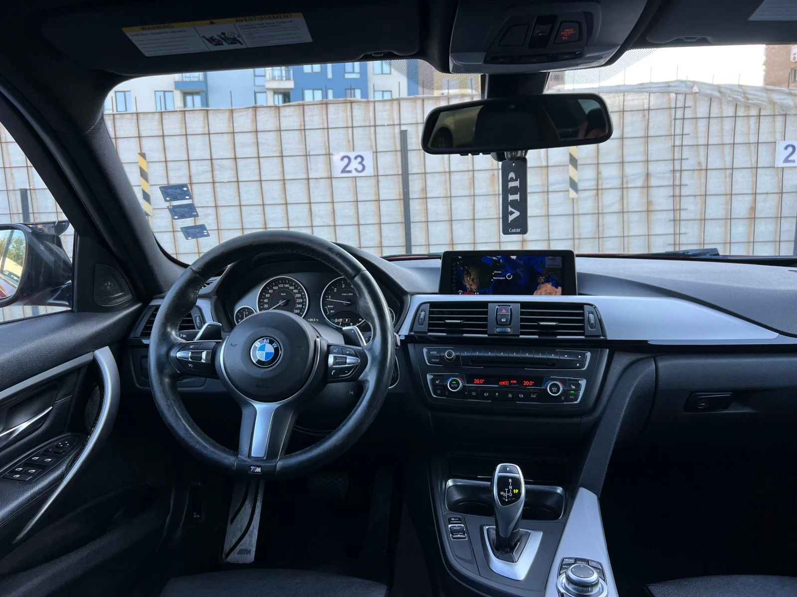 BMW 335 XI* M-PERFORMANCE* HARMAN/KARDON* NAVI* КОЖА, снимка 8 - Автомобили и джипове - 55532462