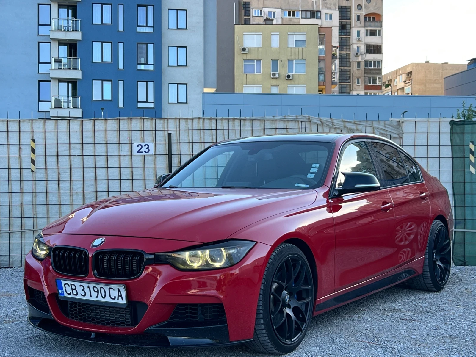 BMW 335 XI* M-PERFORMANCE* HARMAN/KARDON* NAVI* КОЖА, снимка 2 - Автомобили и джипове - 55532462