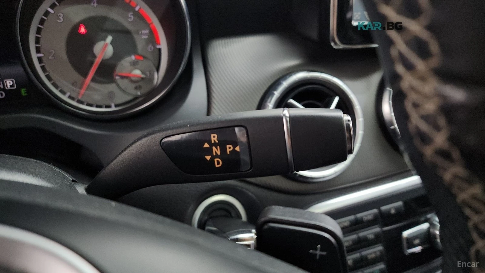 Mercedes-Benz CLA 200 CDI* КОЖА* ПОДГРЕВ* НАВИ* ПАНО* КАМЕРА, снимка 8 - Автомобили и джипове - 56047231
