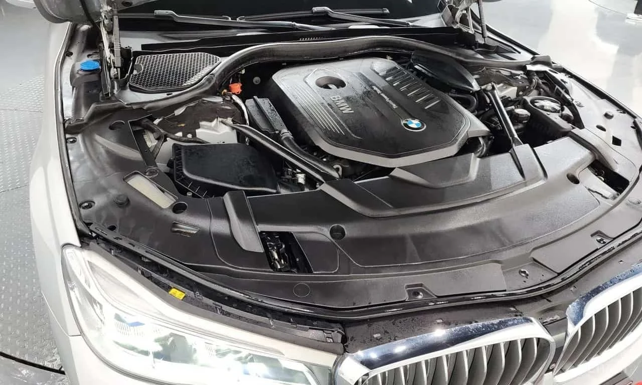 BMW 740 * 740Li xDrive * ЦЕНА ДО БГ, снимка 17 - Автомобили и джипове - 56313682