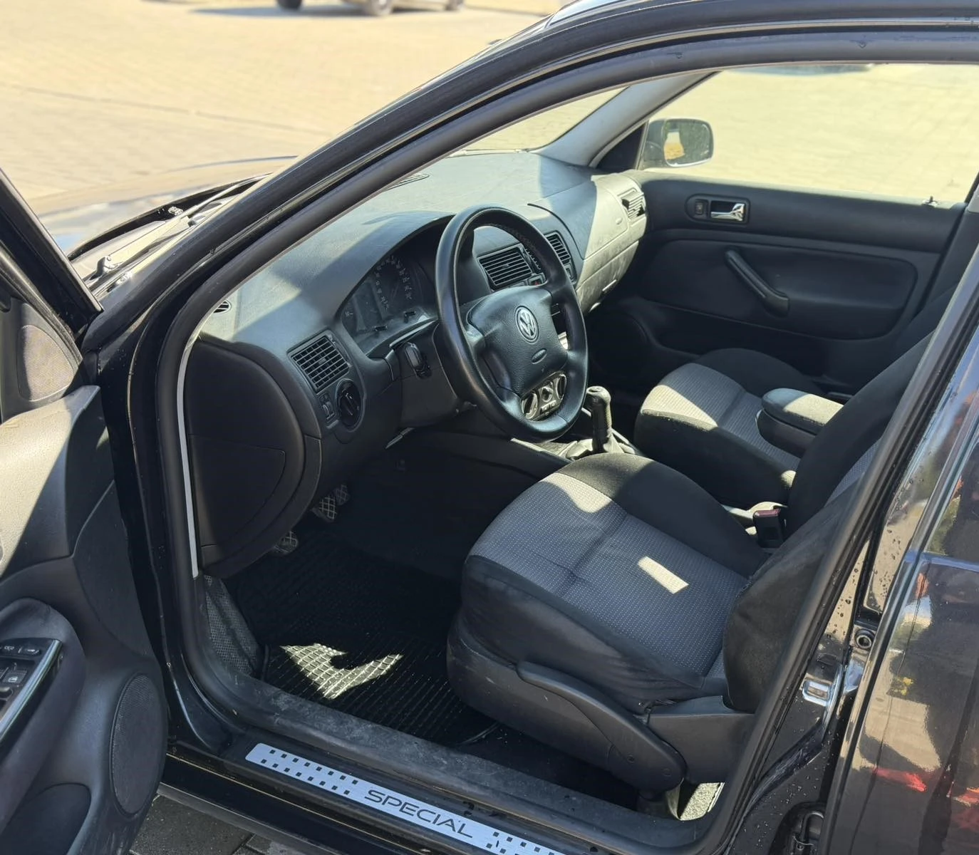 VW Golf 4 1.9 TDI, снимка 9 - Автомобили и джипове - 56418125