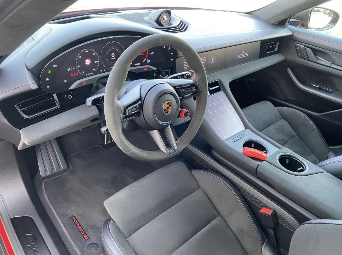 Porsche Taycan GTS/CARBON, снимка 8 - Автомобили и джипове - 56519387