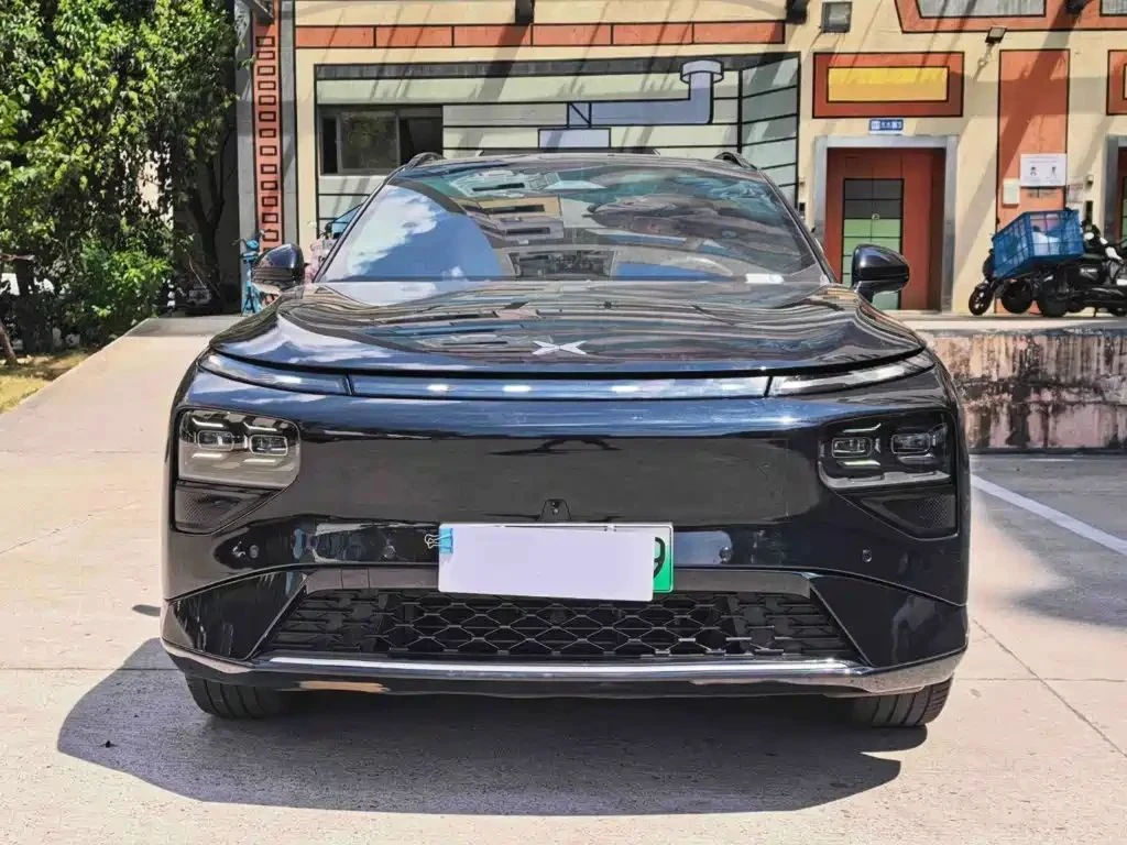 Xpeng G9, снимка 2 - Автомобили и джипове - 56684534
