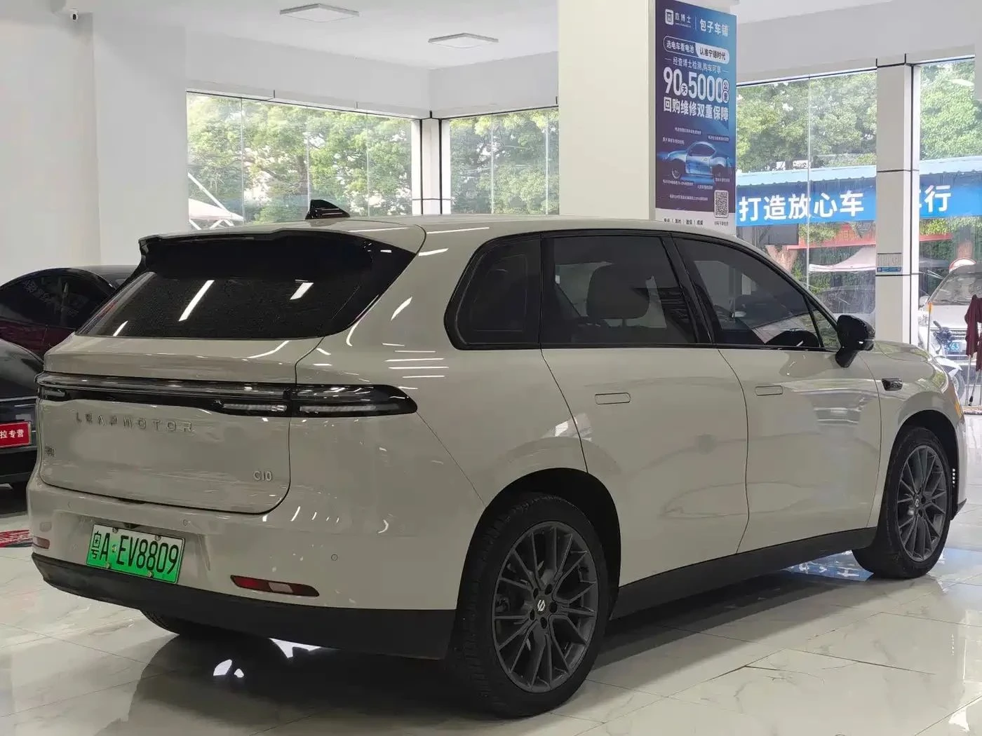 Leapmotor C10, снимка 4 - Автомобили и джипове - 56690010