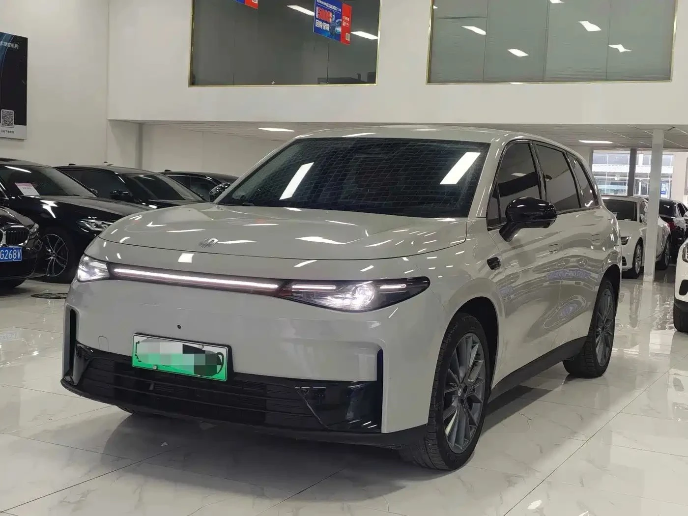 Leapmotor C10, снимка 2 - Автомобили и джипове - 56690010