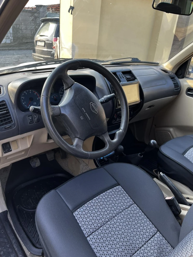 Nissan Terrano, снимка 5 - Автомобили и джипове - 48555588