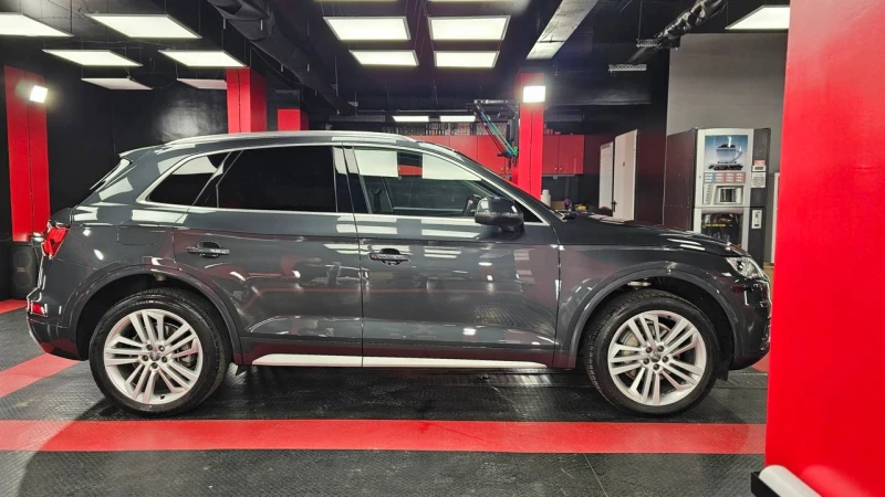 Audi Q5 2.0 TFSI QUATTRO, снимка 3 - Автомобили и джипове - 48669925