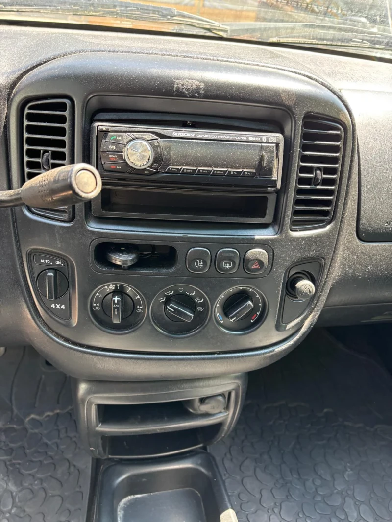 Ford Maverick 3.0 V6 LPG 4X4 XLT, снимка 7 - Автомобили и джипове - 52926961