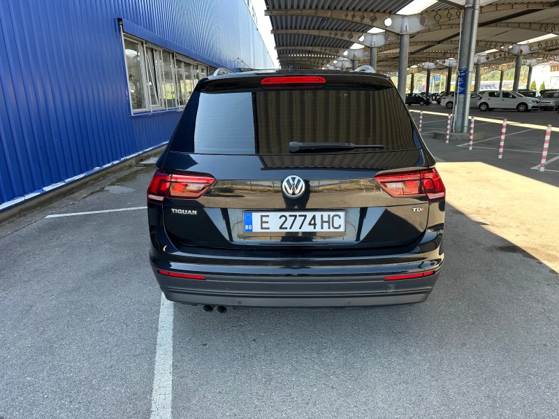 VW Tiguan 1.6TDI, снимка 5 - Автомобили и джипове - 50909573
