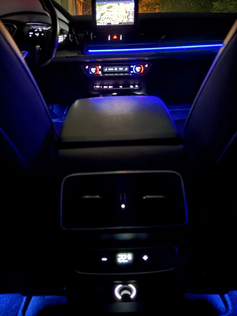 Audi Q5, снимка 12 - Автомобили и джипове - 51396724