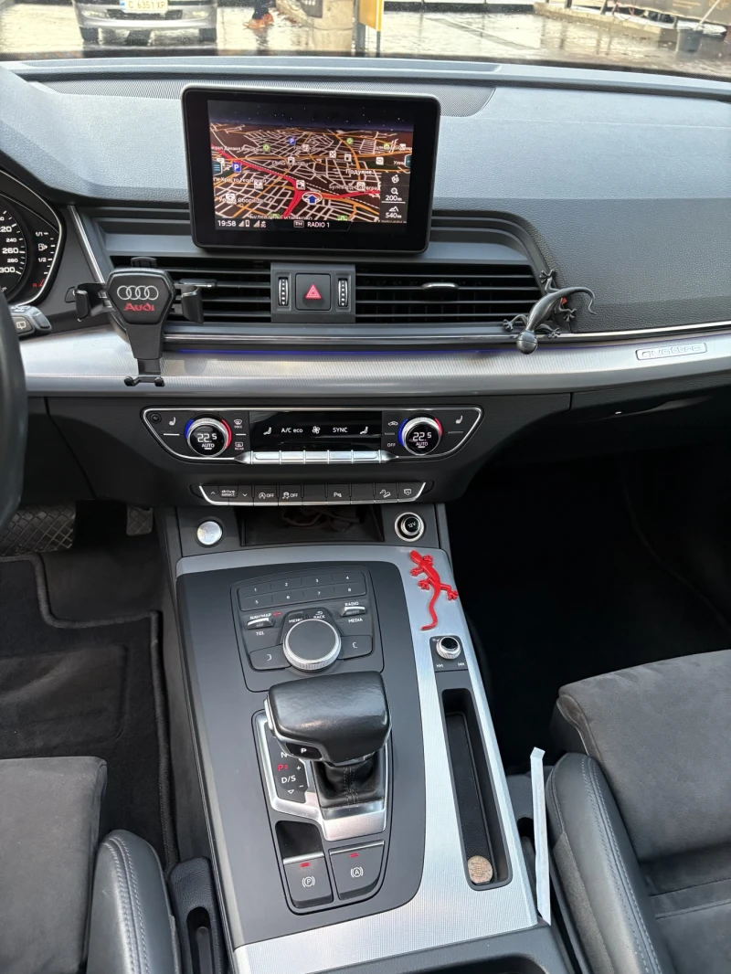 Audi Q5, снимка 6 - Автомобили и джипове - 51396724