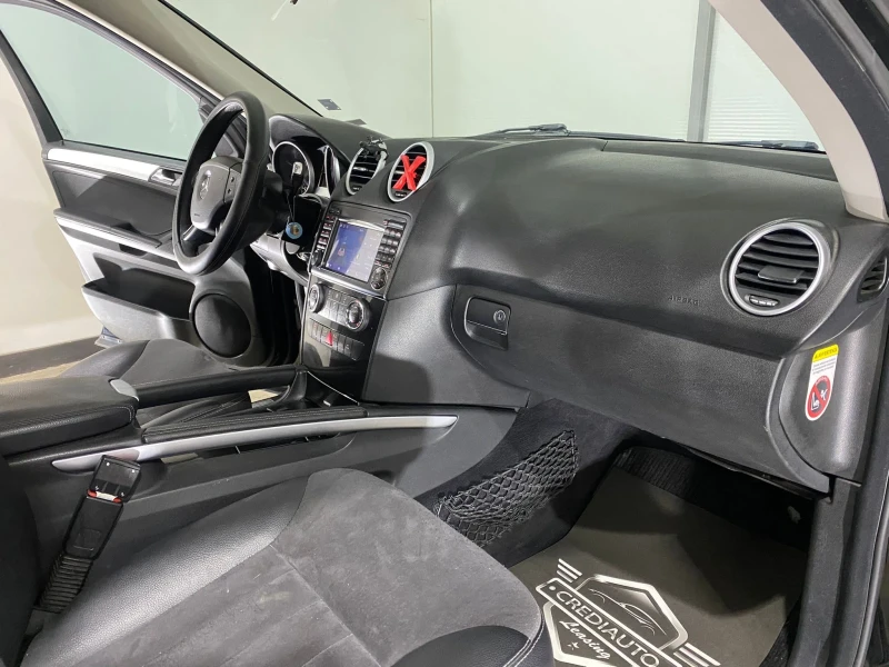 Mercedes-Benz ML 280 4 MATIC , снимка 9 - Автомобили и джипове - 51456207
