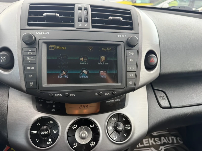 Toyota Rav4 Дизел, снимка 11 - Автомобили и джипове - 52630516