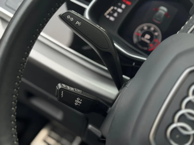 Audi Q8 Shadow-line + Sline, снимка 10 - Автомобили и джипове - 53391532