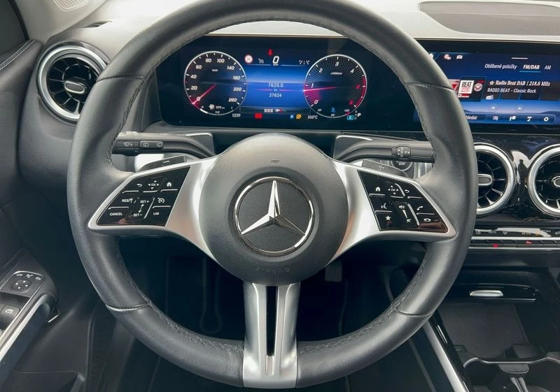 Mercedes-Benz GLB 180d - изображение 6