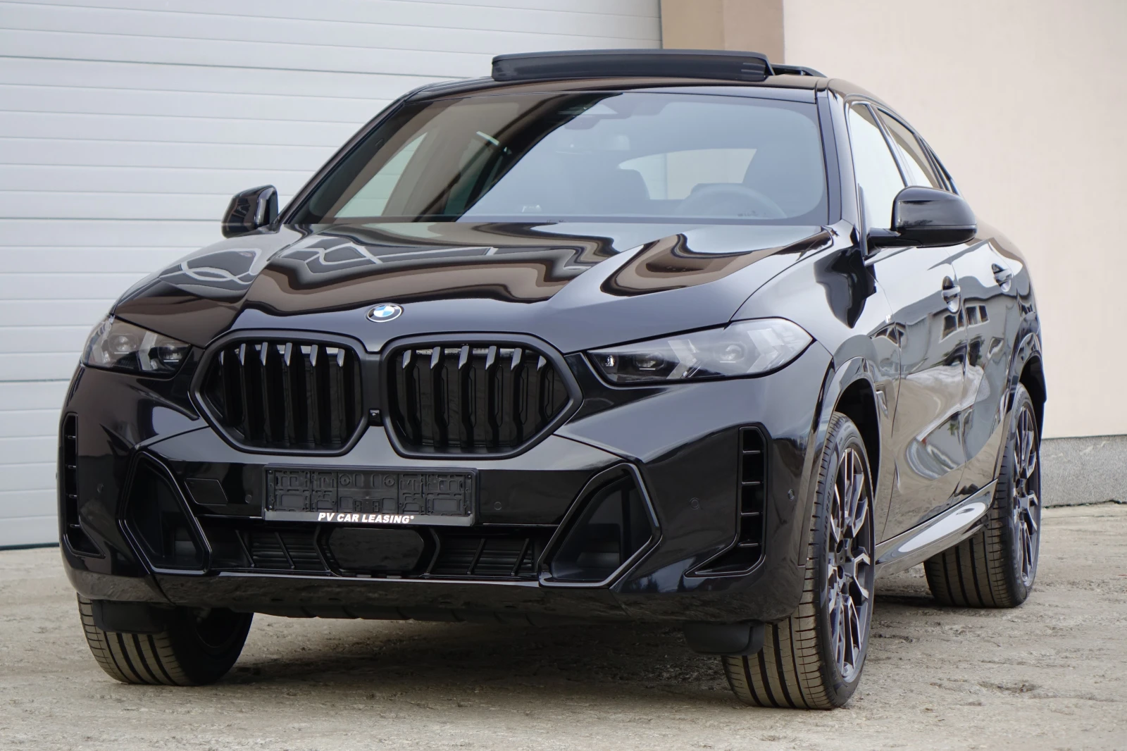 BMW X6 M-PAKET PRO* xDRIVE * M 22* SWAROVSKI* CARBON*  - изображение 6