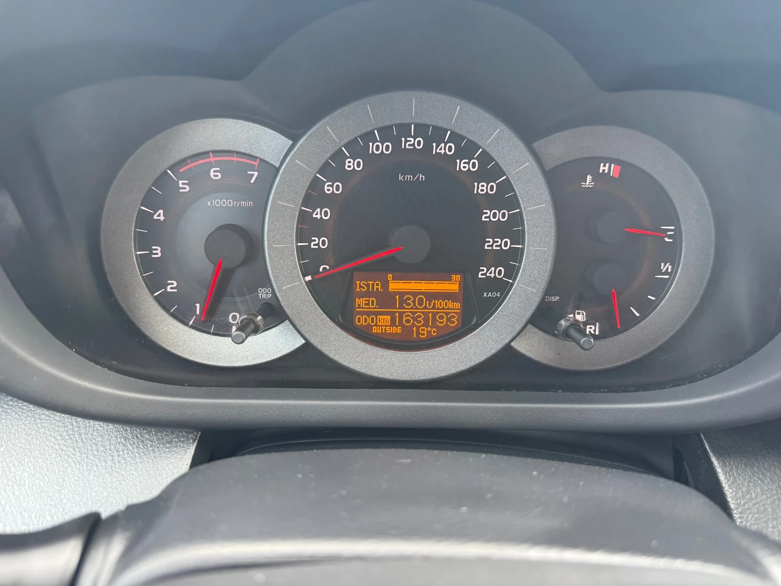 Toyota Rav4 Дизел - изображение 10