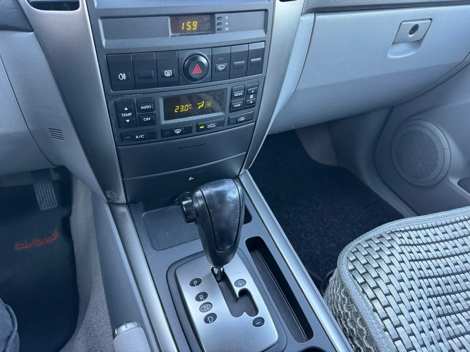 Kia Sorento, снимка 7 - Автомобили и джипове - 54445148