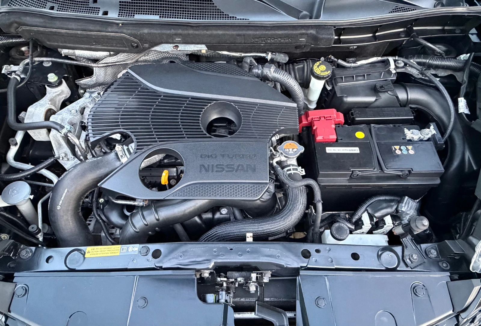 Nissan Juke 1.6Т * НАВИ * 360 камера * КОЖА * РЪЧНИ СКОРОСТИ *, снимка 9 - Автомобили и джипове - 55217718