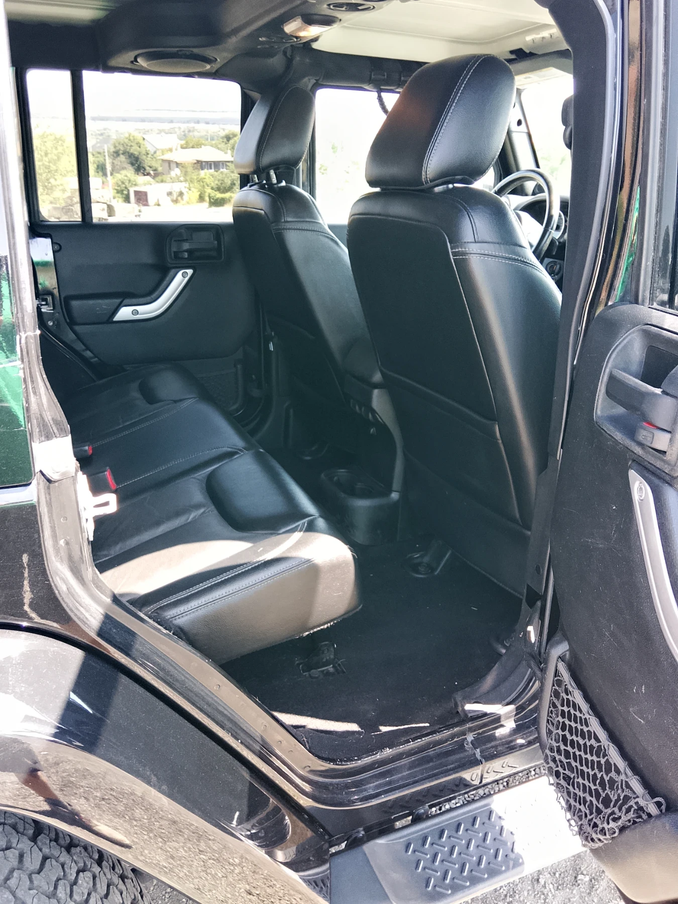 Jeep Wrangler Sahara , снимка 10 - Автомобили и джипове - 55429370